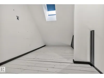 104 EDGEWATER CI photo 39