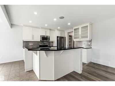 3214 22a AV NW photo 13
