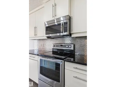 3214 22a AV NW photo 18