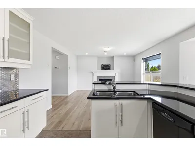 3214 22a AV NW photo 20