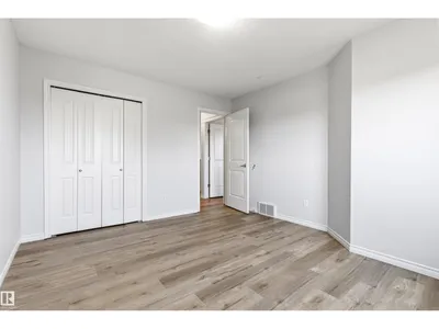 3214 22a AV NW photo 35