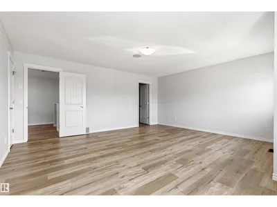 3214 22a AV NW photo 41