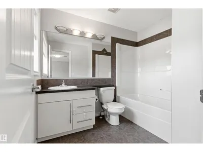 3214 22a AV NW photo 44
