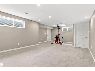 3214 22a AV NW photo 48