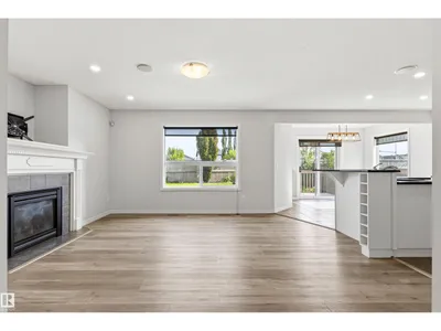 3214 22a AV NW photo 6