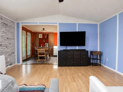 1036 Lakeland CR photo 8