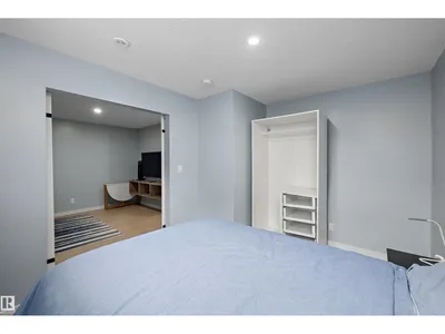 134 AMBLESIDE WY photo 45