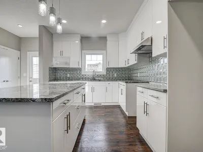 10357 149 ST NW photo 10