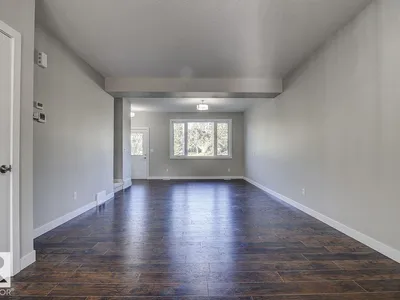 10357 149 ST NW photo 6