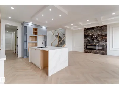 4727 17 AV SW photo 13
