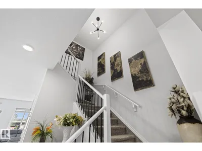 20023 26 AV NW photo 17