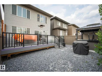 20023 26 AV NW photo 39