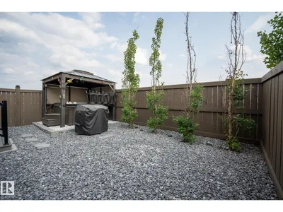 20023 26 AV NW photo 41