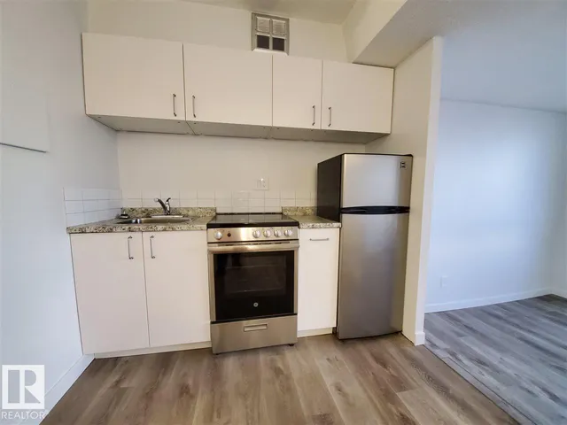 #614 10160 114 ST NW, Edmonton