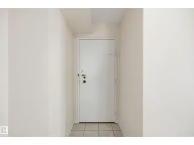 #504 11710 100 AV NW photo 15
