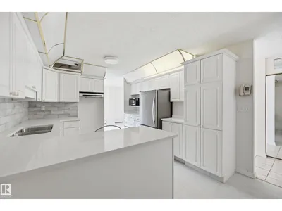 #504 11710 100 AV NW photo 24