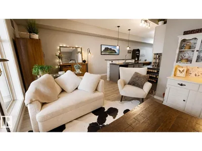 #151 4827 104A ST NW NW photo 7