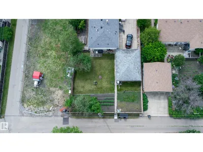 8316 73 AV NW photo 20