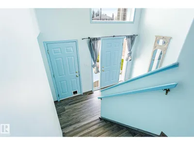 14908 137 ST NW photo 10