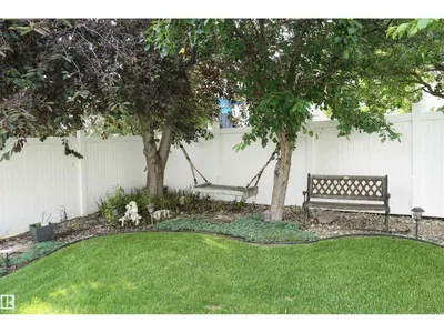 8504 160A AV NW photo 46
