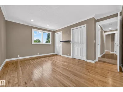 12819 45 ST NW photo 21