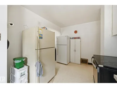 11325 101 ST NW photo 12