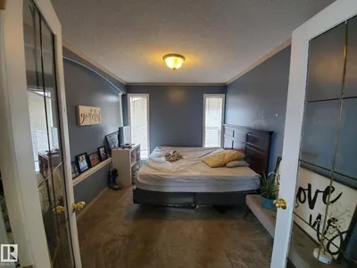 53 LANGLEY photo 11