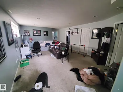 53 LANGLEY photo 21