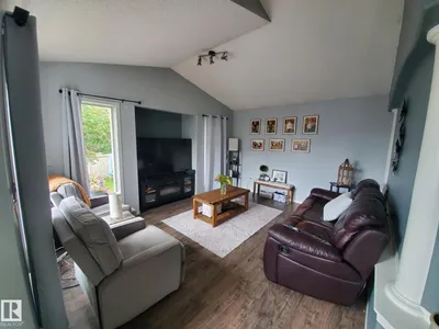 53 LANGLEY photo 5