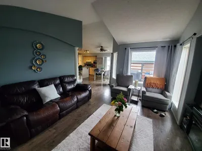 53 LANGLEY photo 6