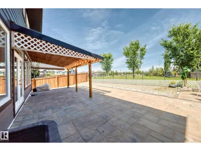 17436 9 AV SW SW photo 10