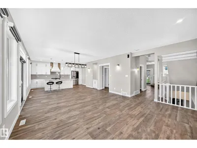 17436 9 AV SW SW photo 12