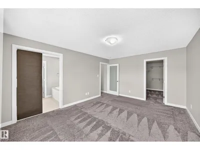 17436 9 AV SW SW photo 19