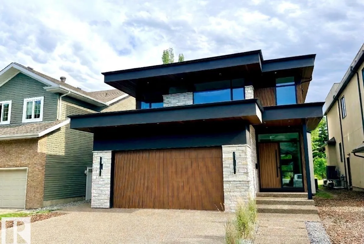 8807 99 AV NW exterior