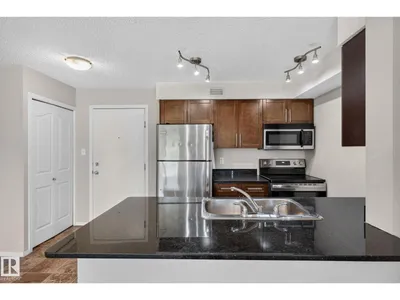 #205 11816 22 AV SW photo 18
