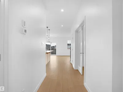 17823 7 ST NE photo 10