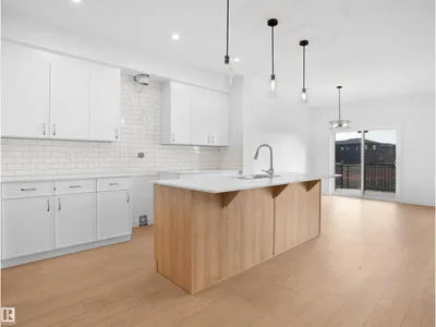 17823 7 ST NE photo 14