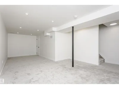 5418 144B AV NW photo 38