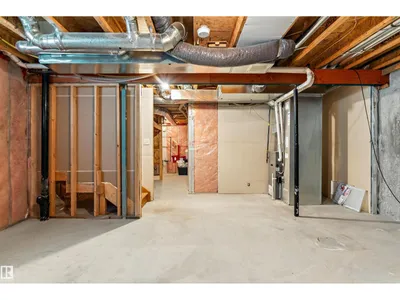 #56 130 HYNDMAN CR NW photo 26