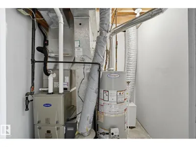 10840 25 AV NW photo 38