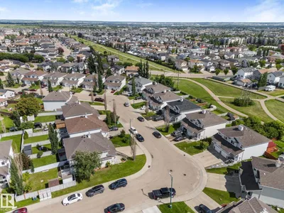 5540 163 AV NW photo 47