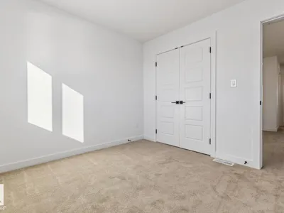 37 CALEDON CR photo 25