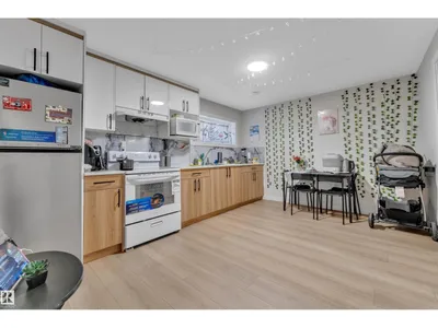 3003 4 ST NW photo 41