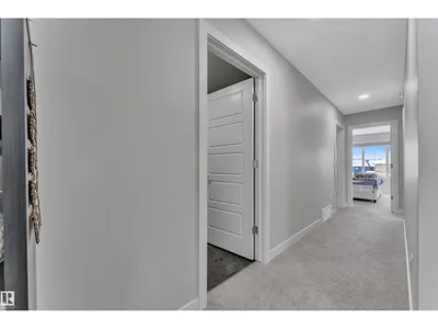 3003 4 ST NW photo 31
