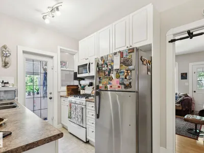 11229 99 AV NW photo 15
