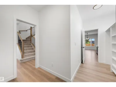 30 ELSINORE PL NW photo 6