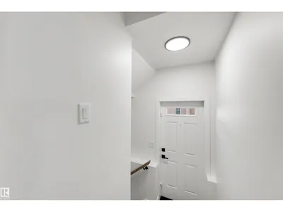 30 ELSINORE PL NW photo 31