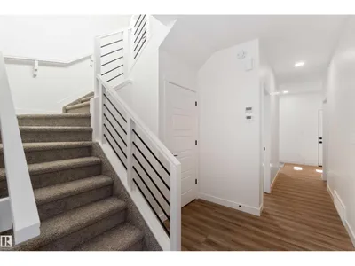 2431 194 ST NW photo 30