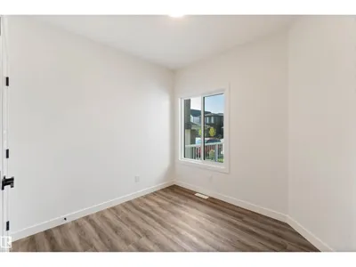 2431 194 ST NW photo 37