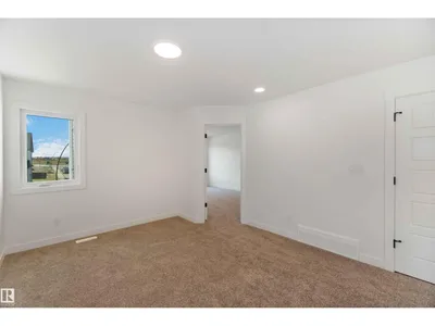 2431 194 ST NW photo 38